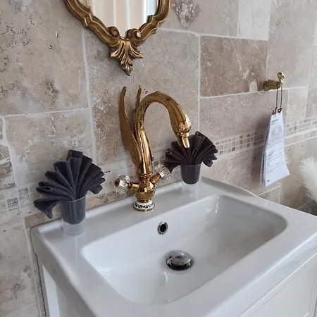 & D'hotes La Lorraine Bed & Breakfast