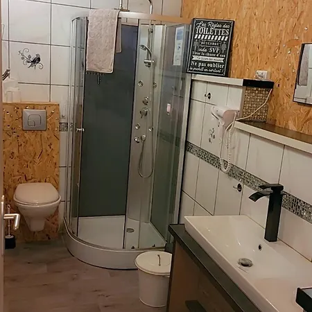 & D'hotes La Lorraine Nocleg ze śniadaniem